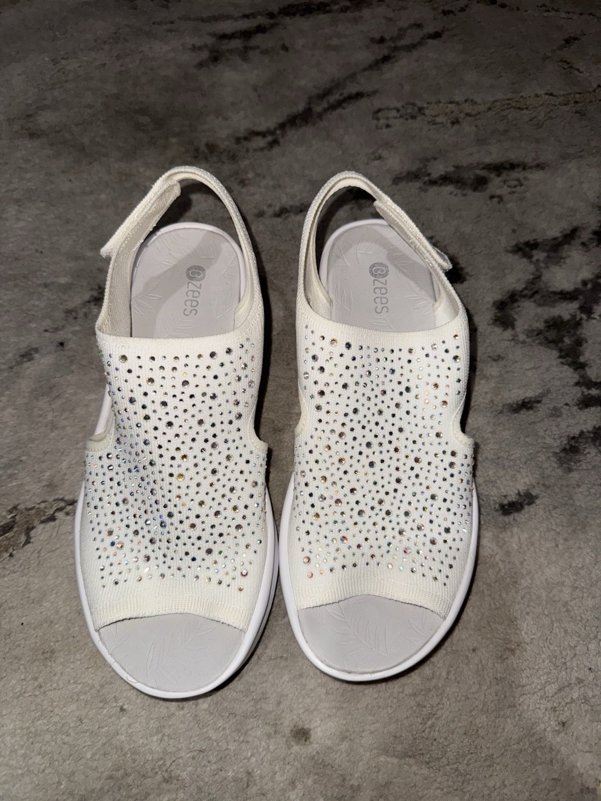 BZees White Solid Rhinestone Slingback Wedge Sandals Hook & Loop Women's 9