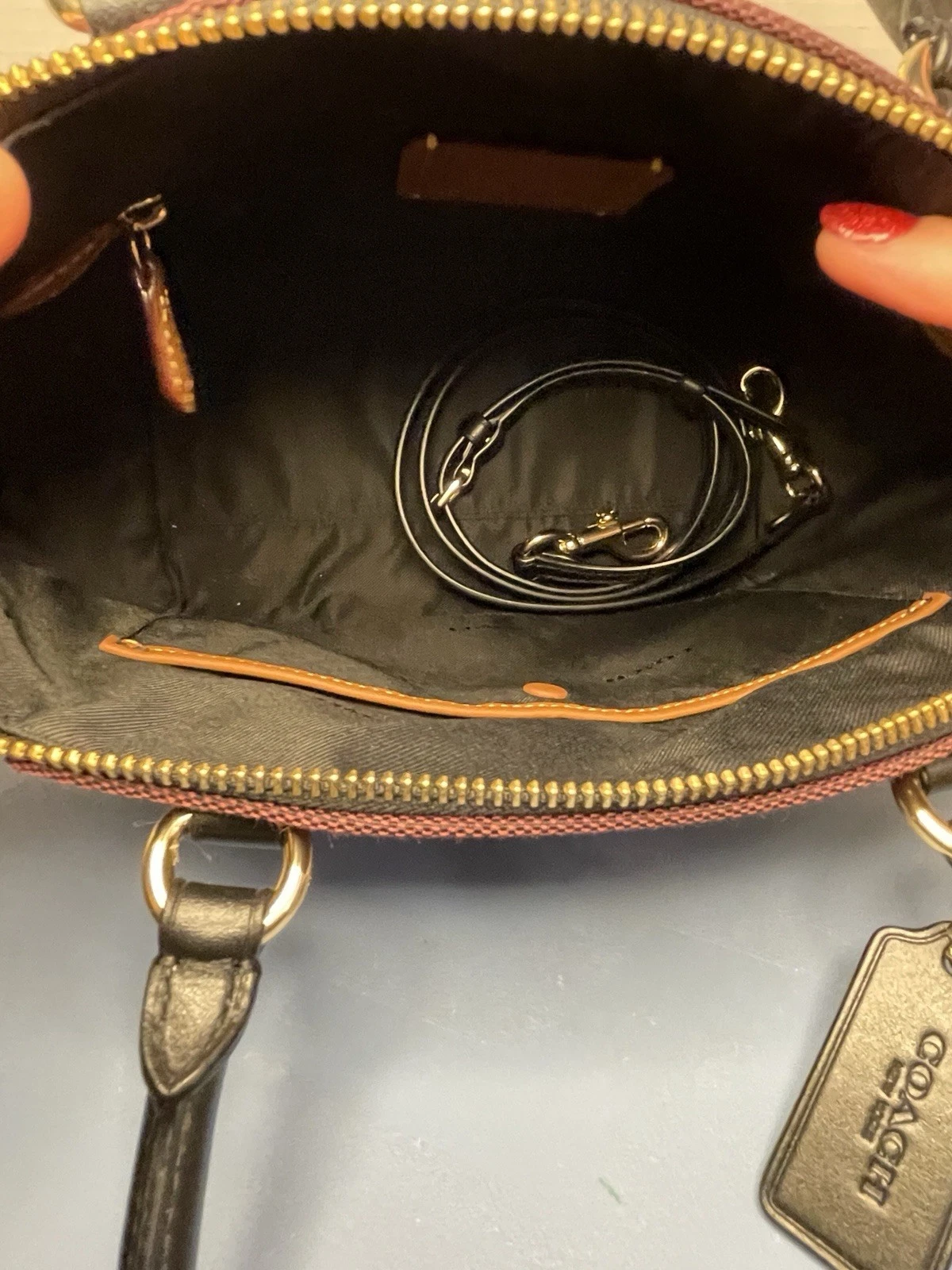 Borsa a tracolla Coach Elise Badge jacquard nuova viola e nera