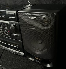 SONY   CFD-560 CD PLAYER RADIO STEREO -NO CASSETTE CD PERFECT  LOOKS AMAZING 