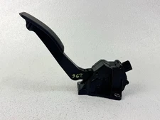 13-15 SUBARU XV CROSSTRECK GAS PEDAL THROTTLE ACCELERATOR SENSOR OEM