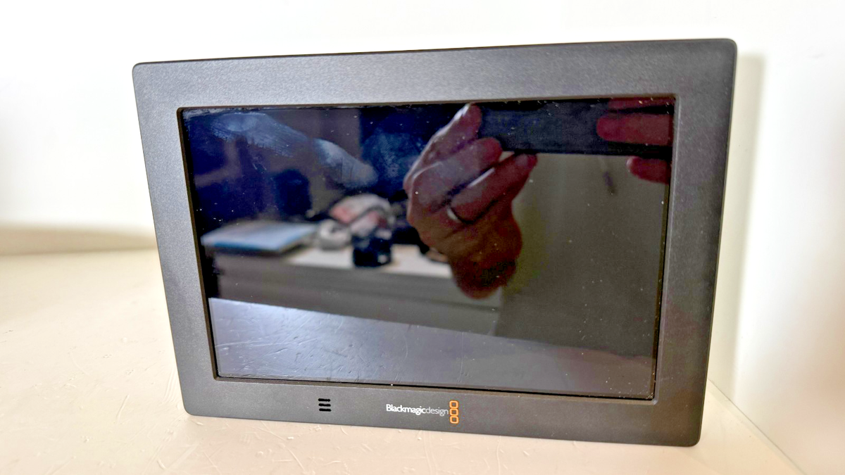 Blackmagic Design Video Assist 4k Touchscreen Display | Compra