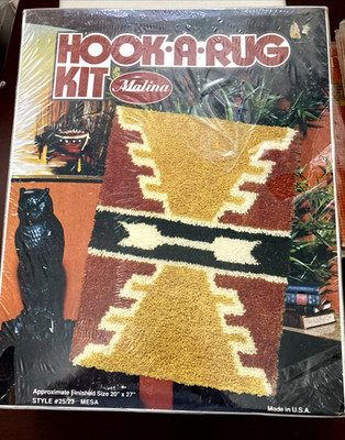 Vtg HOOK A RUG KIT Malina MESA Latch 20'' x 27'' Southwestern Desert VINTAGE 1970s