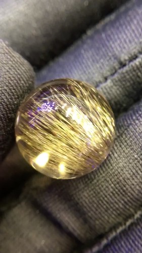 Bola de cuarzo rutilada cristal pelo natural superior esfera de Reiki cristal curativo 17 mm - Vídeo 1 de 1