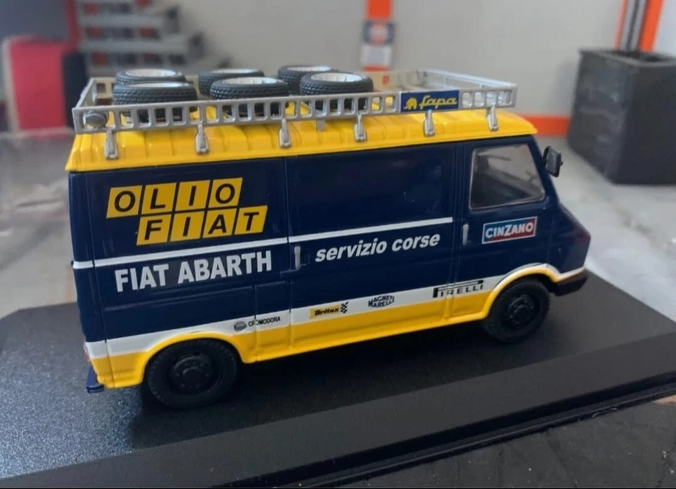 FIAT 242 E (OLIO FIAT) 1976/77, RALLY ASSISTANCE VEHICLE, ALTAYA PREMIUM, 1:43 - Image 4 of 4
