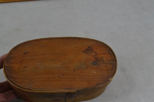 antique 18th 19th c oval pantry box bent wood stitched lap joint early original - Picture 11 of 14