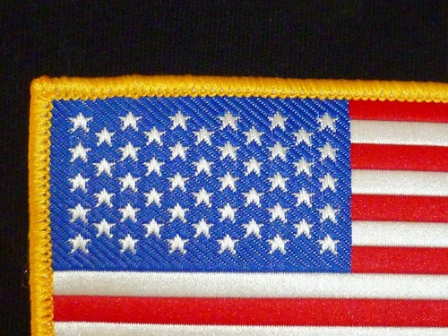 Lot (20) EMBROIDERED AMERICAN FLAG USA PATCH w/GOLD BORDER 3 1/4" X 2", Iron/Sew - Picture 3 of 7