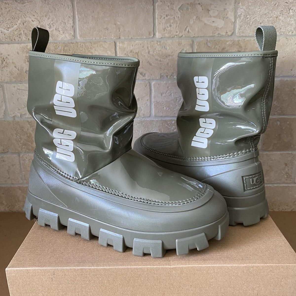 UGG CLASSIC BRELLAH super MINI