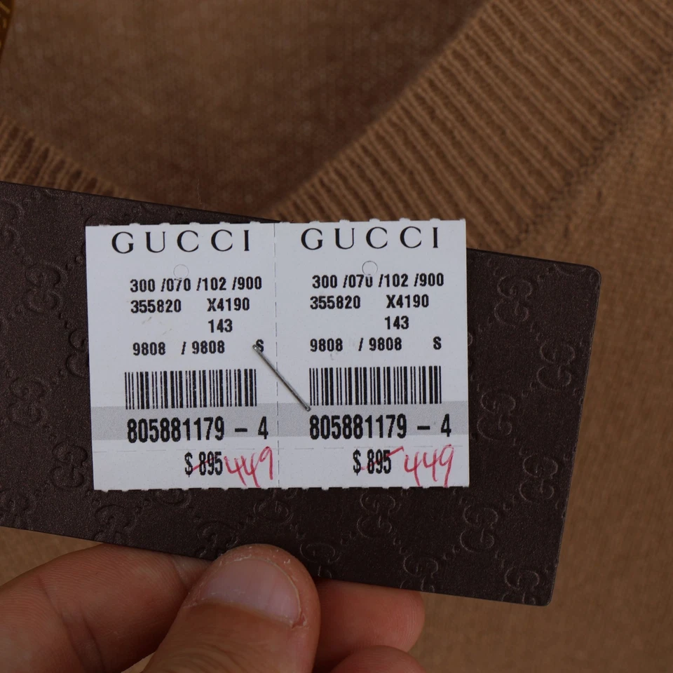 Gucci Beige Cuello en V Jersey Cachemira Suéter 355820 Metal GG Insignia EE. UU. 4/S Foto 4 de 4