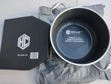 HexClad Hybrid Nonstick 8-Quart Stockpot with Tempered Glass Lid, Dishwasher S