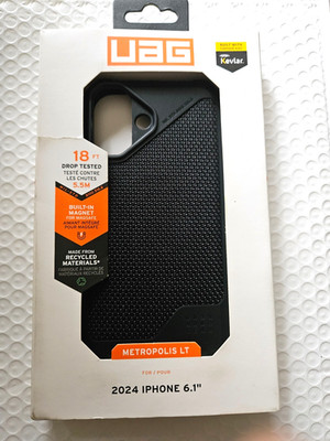 UAG Urban Armor Gear Metropolis LT Case Apple iPhone 16 - Black