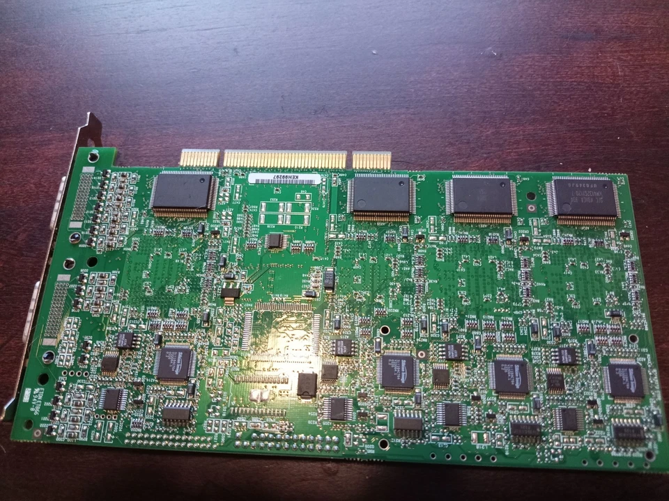 MGI Matrox MGA G200 (G2QUADP-PL/7) 32MB SGRAM PCI Graphics Card 1920x1200 - Image 4 of 4