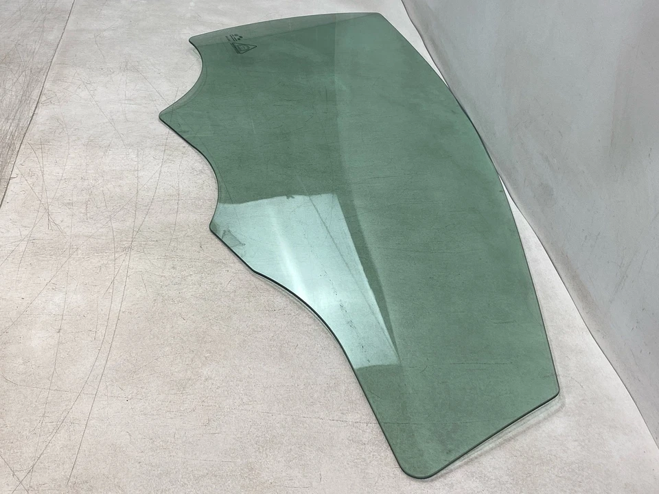 Se adapta a HYUNDAI ELANTRA SDN 2011-2016 puerta delantera ventana de vidrio solar derecha OEM Foto 3 de 4