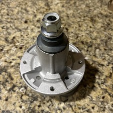 OEM John Deere Spindle Assembly GY21098 For D100, D140, D150, D160 SEE DESC