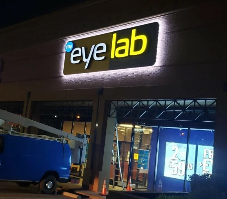 STORE SIGN - CUSTOM MADE SIGNAGE - 14" LED CHANNEL LETTERS - Image 3 of 4