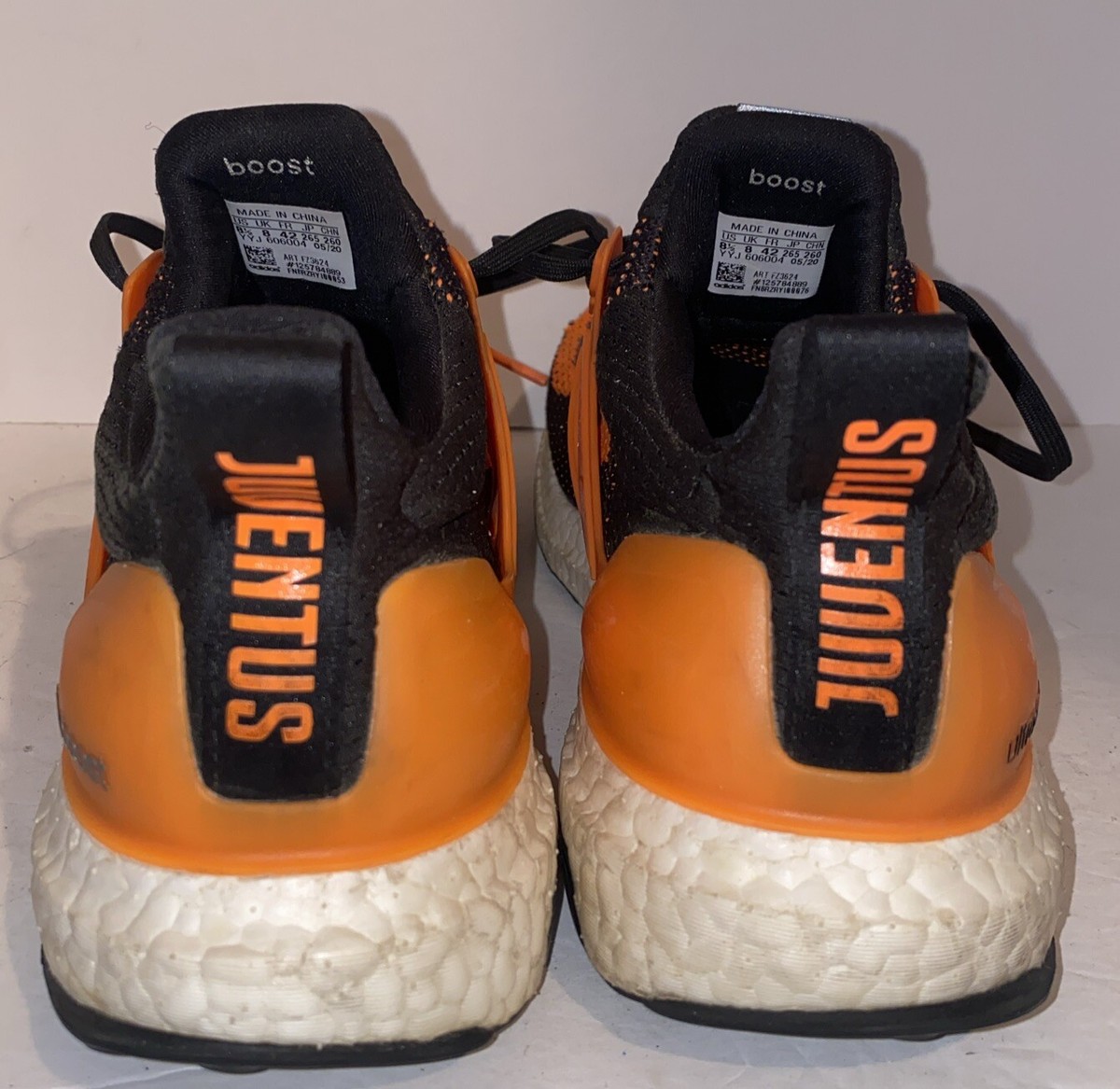 Size 8.5 - Juventus FC x adidas UltraBoost DNA Football Pack  display picture 1