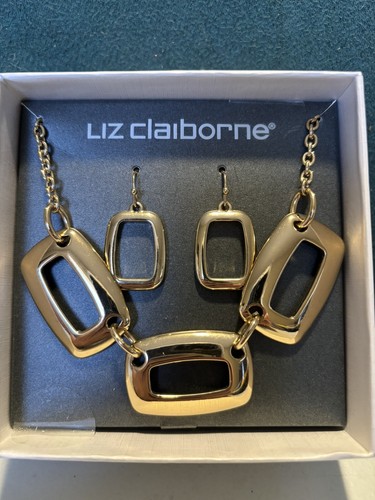Liz Claiborne goldfarben Ohrring und Halskette Set neu in Box ohne Etikett