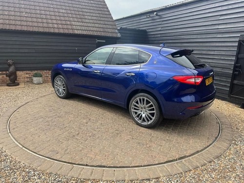 2017 Maserati Levante 3.0D V6 SUV 5dr Diesel ZF 4WD Euro 6 (s/s) (275 ps) ESTATE - Picture 8 of 24
