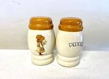 Vintage Holly Hobbie Salt & Pepper Shaker Set Country Living in Yellow and Brown