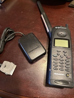 Globalstar Qualcomm GSP-1600 Portable Satellite Phone with wall charger Battery