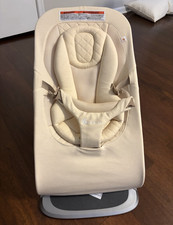Ergobaby Baby Bouncer Seat w/ Washable Cover Newborn Insert - cream.