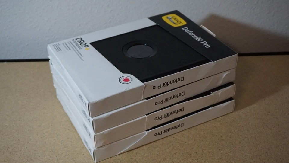 4x OtterBox Defender Pro Series Drop+ iPad 7th & 8th & 9th Generation - Image 4 of 4