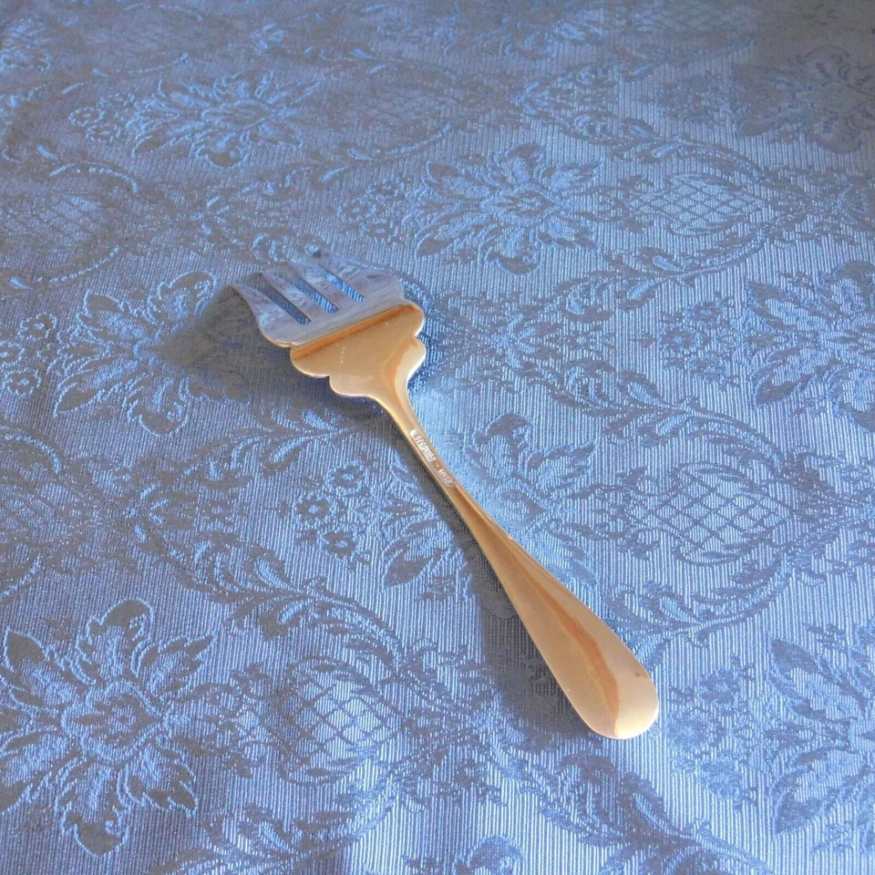 ESTERLINA, TENEDOR PARA EMBUTIDOS, Stieff, PATRÓN ROSA, Sin Monograma, Precioso Estado Foto 2 de 2