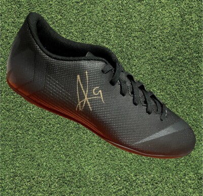 ALEXANDRE LACAZETTE ARSENAL FOOTBALL SIGNED RIGHT BOOT NIKE