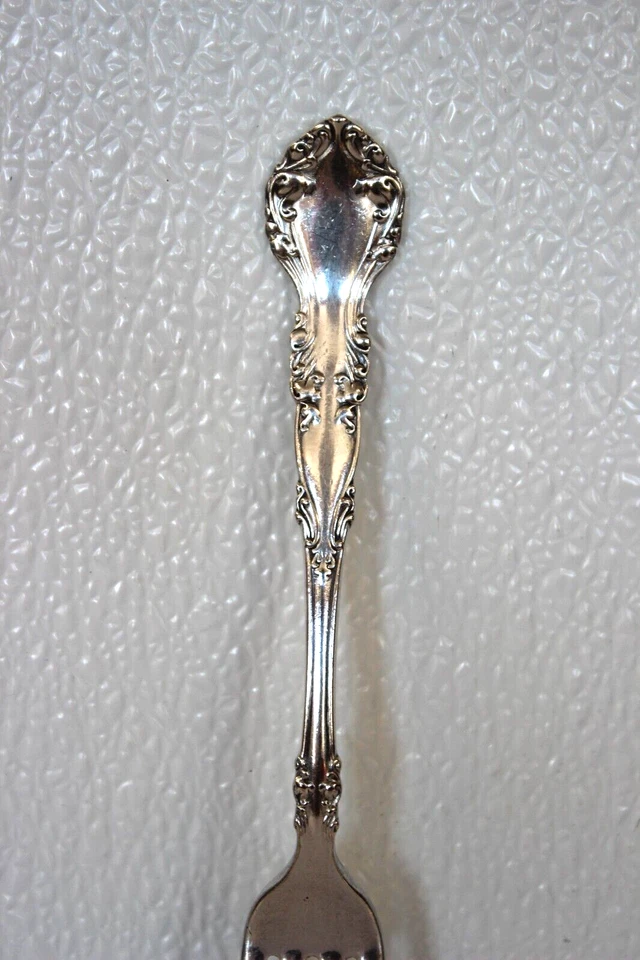 Horquilla enchapada International Silver New Century 7" (1898) Foto 3 de 4