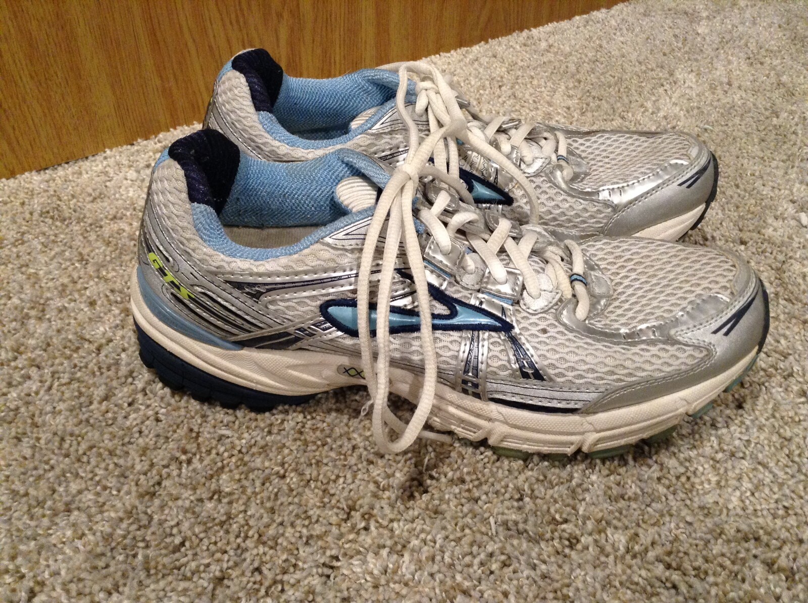 womens brooks adrenaline gts 11