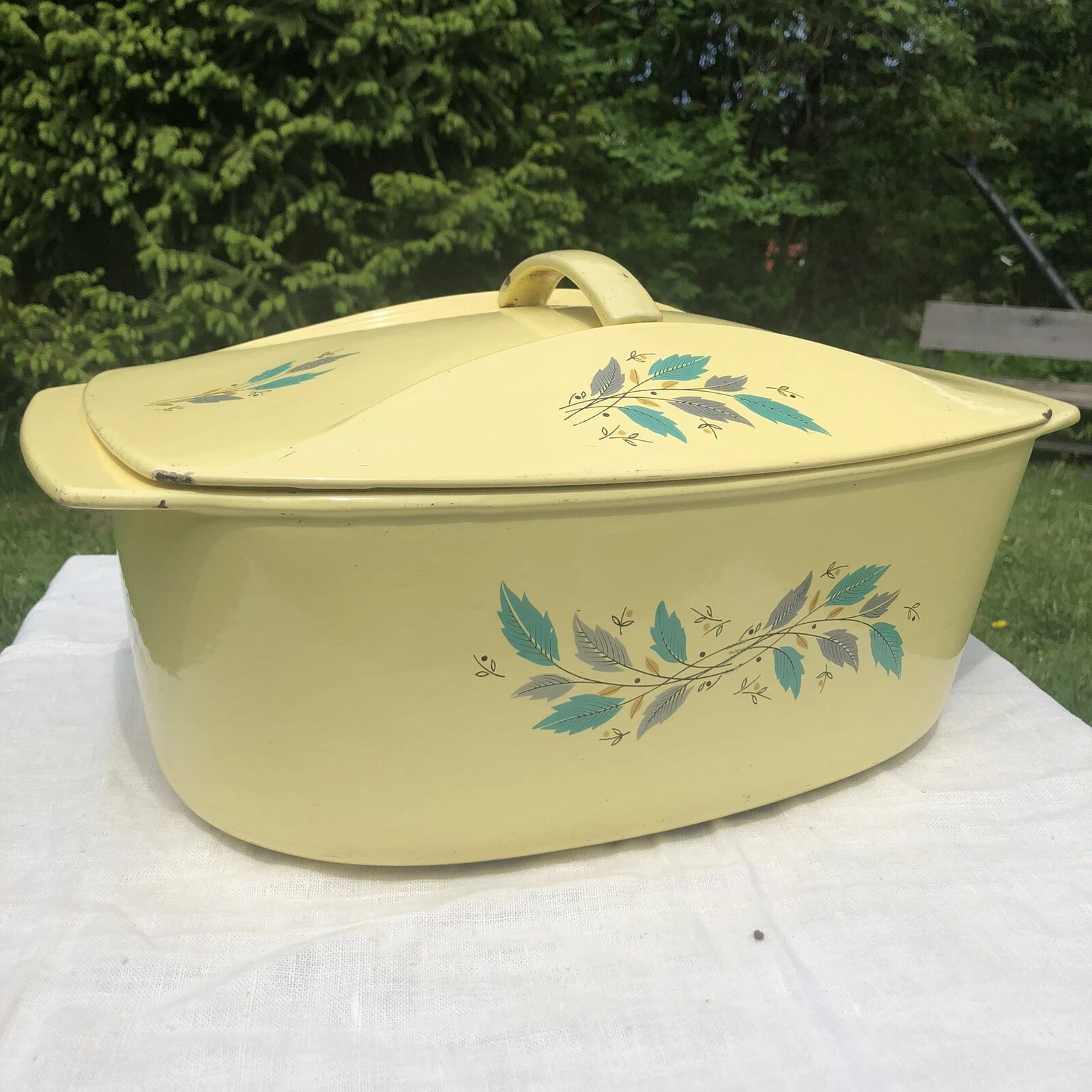 Vintage LISLET Cast Iron Dutch Oven Roaster -Yellow Enamel Finish- Foral - RARE