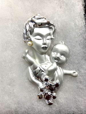 Vtg AJC silver tone Mom holding Baby Bear Pin
