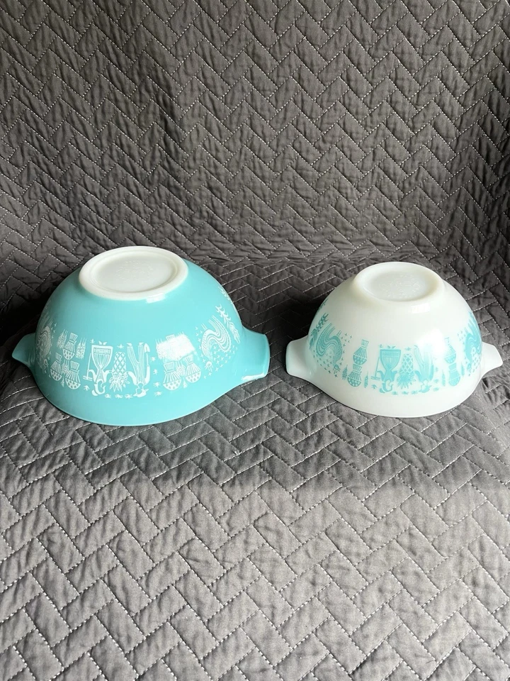 Pyrex AMISH BUTTERPRINT Cinderella Mixing Nesting Bowls Turquoise Set of 4 NICE - Image 4 of 4