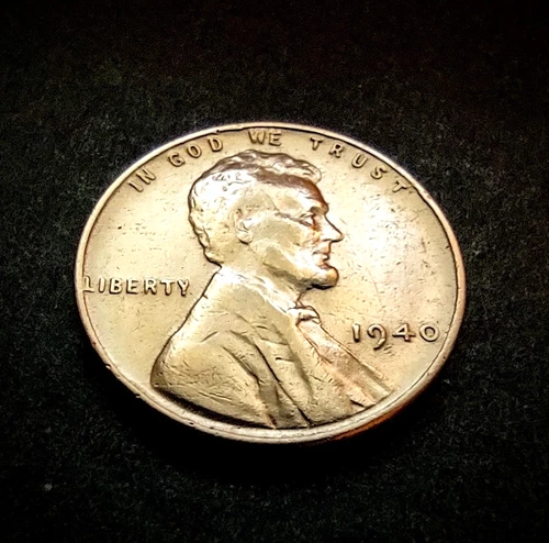 1940 Lincoln Wheat Cent  Penny Coin   VINTAGE  Good Condition   FREE SHIPPING