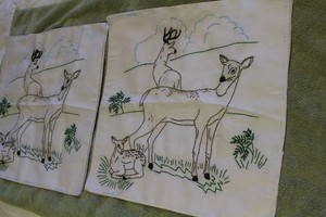 Vintage Embroidered 18" x 18" Blocks set of 6, Buck, Doe & Fawn.