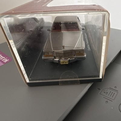 American Excellence Cadillac Fleetwood Brougham 1:43 Diecast Car