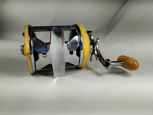 Garcia MITCHELL 600 Reel Made In France Working Good - Picture 15 of 18