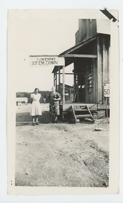 Vintage Photo Gulf Station Visitors TJM Evans Red Seal Snuff Pine Ridge AR 1940s