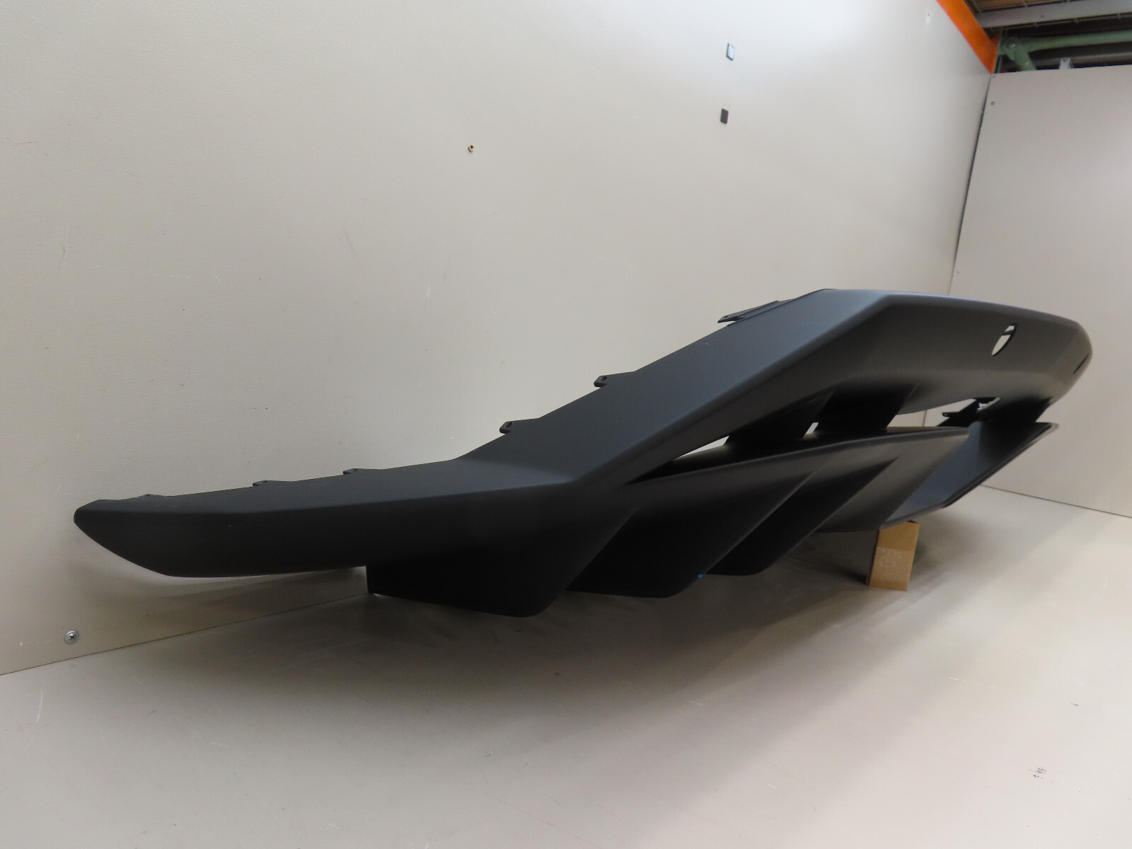 2012-2016 LAMBORGHINI AVENTADOR LP700 REAR LOWER BUMPER DIFFUSER OEM 470.807.539