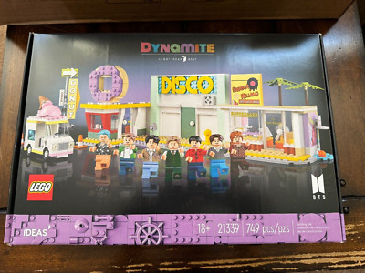 LEGO 21339 Ideas: BTS Dynamite K-Pop Band Block Set NEW SEALED