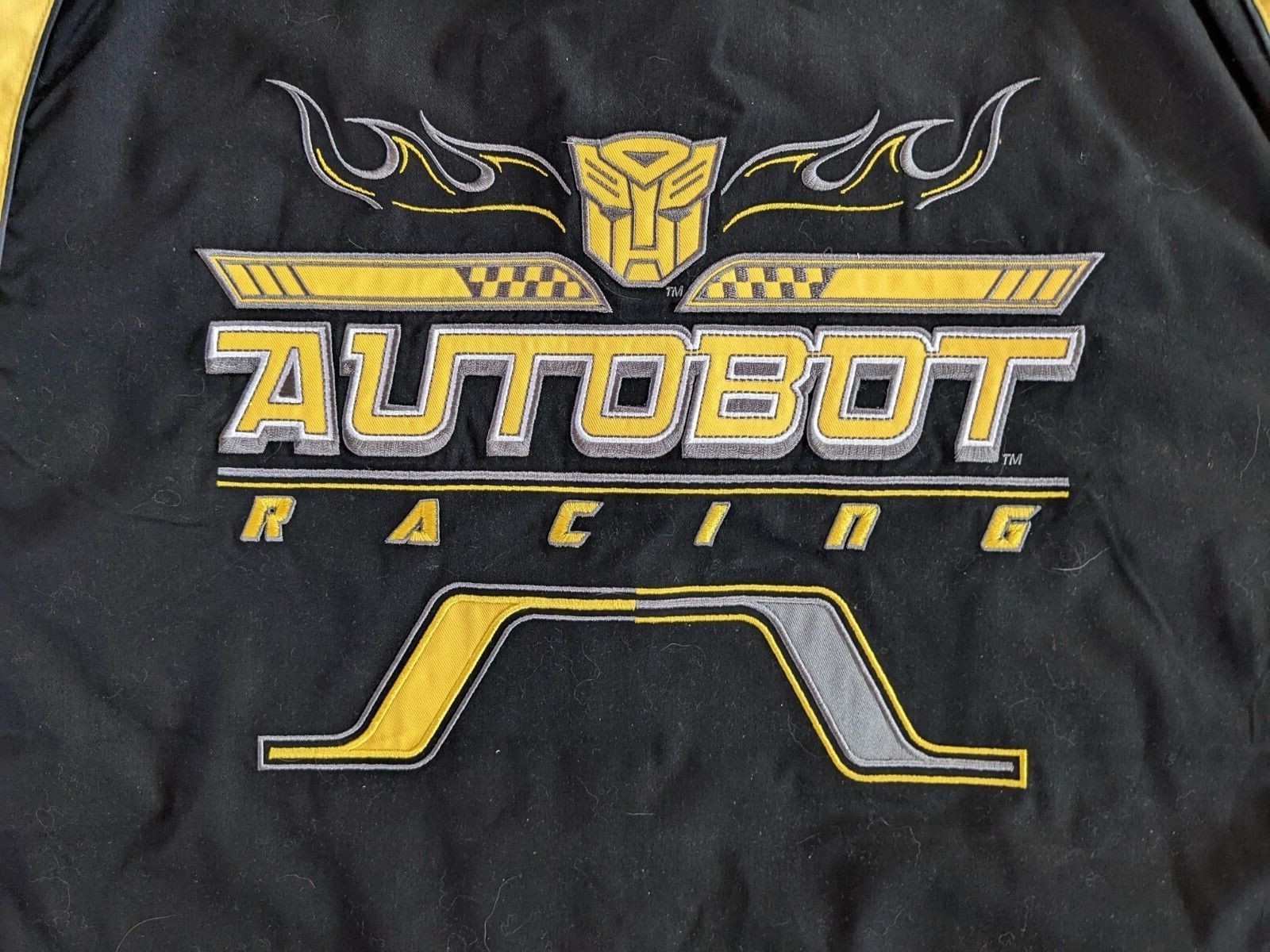 UNIVERSAL STUDIOS Mens TRANSFORMERS Autobots Bumb… - image 8