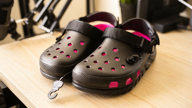 crocs duet