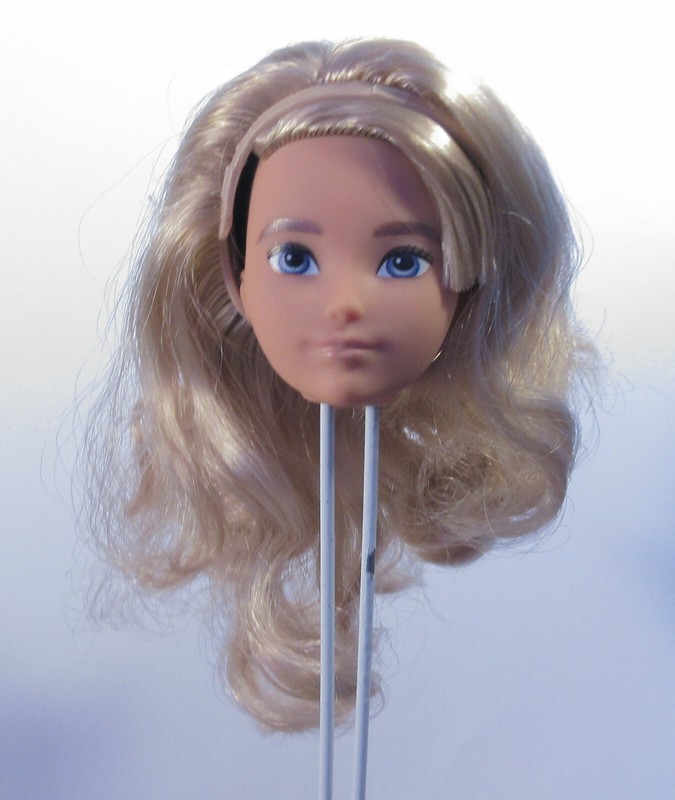 2019 Mattel Creatable World Doll Head Blonde Hair Head Parts with Wig