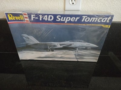 REVELL F-14D SUPER TOMCAT 1/48 SCALE PLANE  MODEL  KIT
