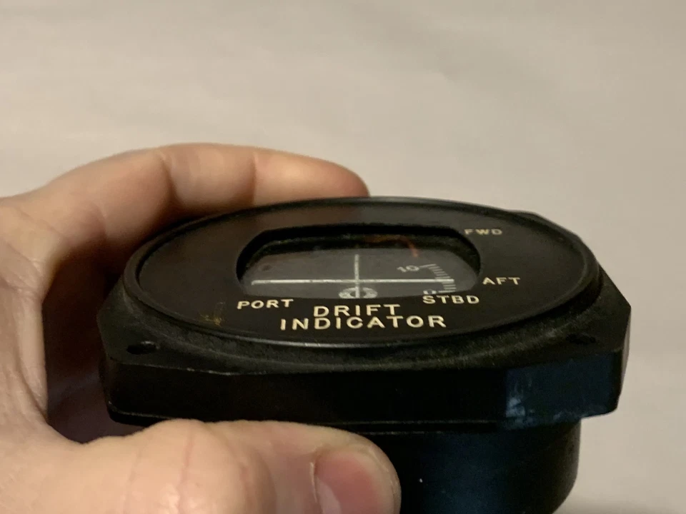 INDICADOR DE DERIVA DE AERONAVE INSTRUMENTO MEDIDOR DE PONTO CRUZ MARION ELECTRIC Ti3-300 - Imagem 3 de 4