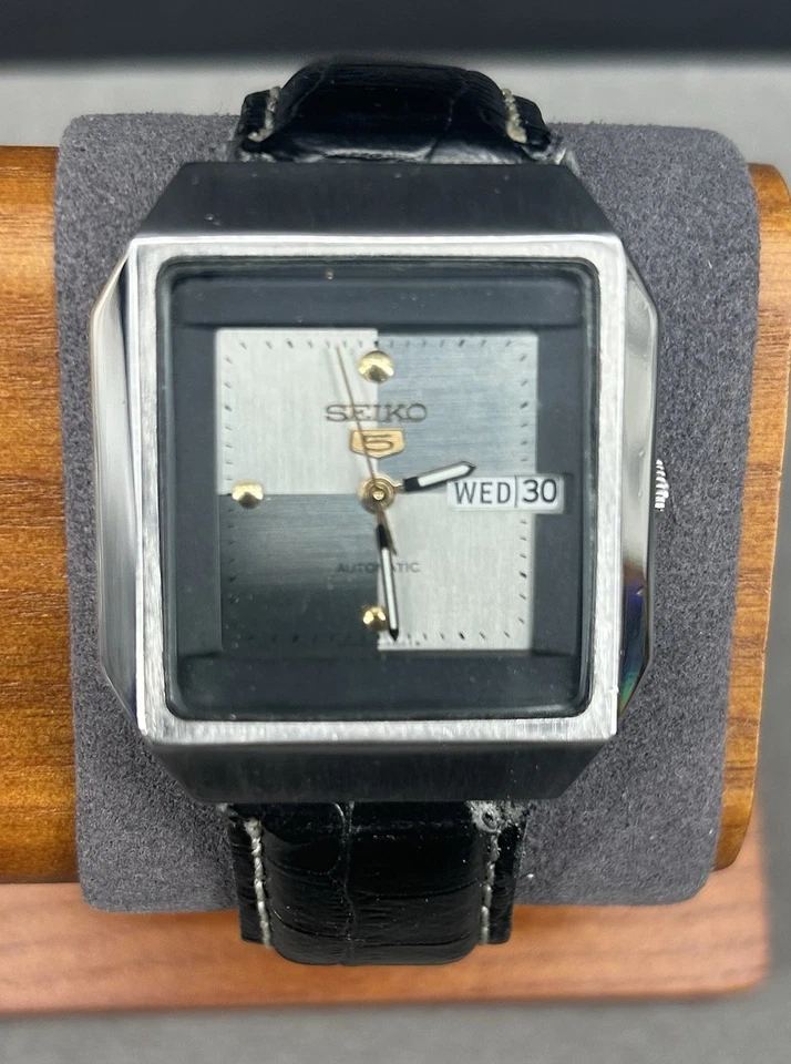 VINTAGE 1981 Seiko 5 TV Men's Automatic DAY/DATE Men's Watch 6309-5450 - image 2 of 4