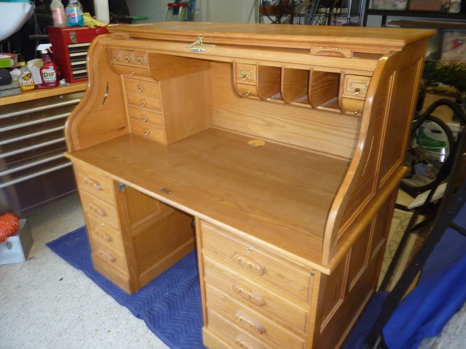 Roll Top Desk.  Sure Wood. Solid Oak. Excellent condition. - Image 2 of 4