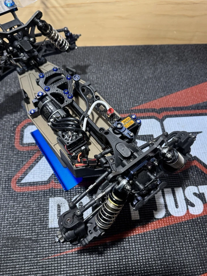 Tekno EB410.2 4WD Competition Electric Buggy 1/10 - Image 2 of 4