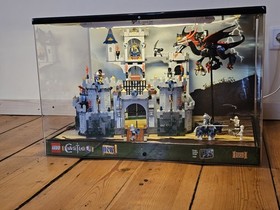 LEGO 7094 Royal Castle Shop Display Display Case Castle Store Knights Vintage EOL