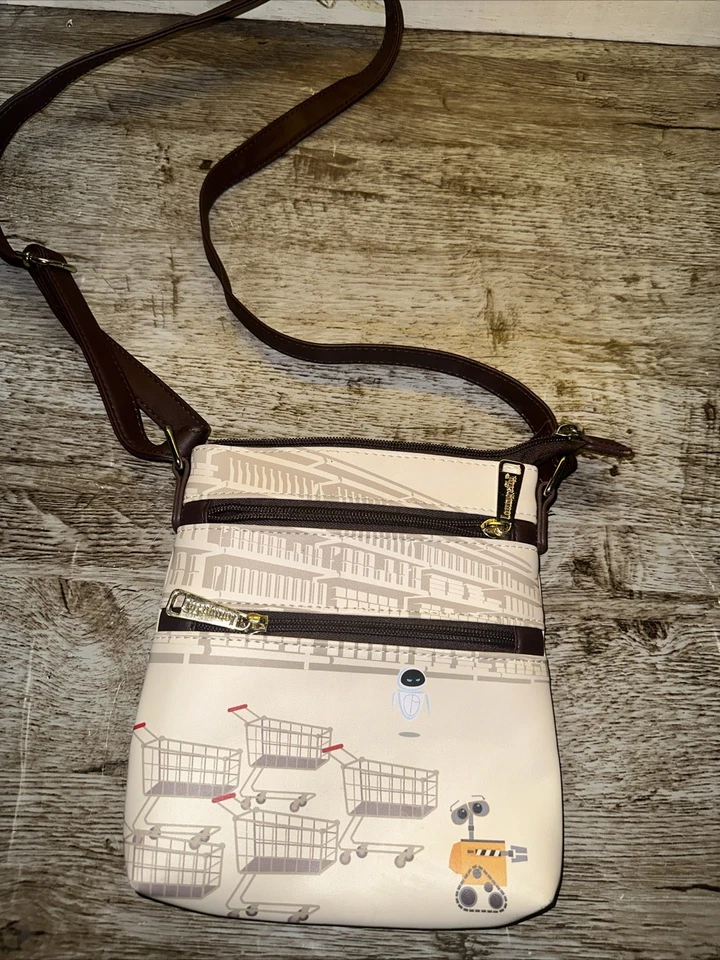 Bolso Bandolera Loungefly Crema WALL-E Marrón con Borde de Cuero Foto 2 de 3