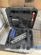 ⭐RAWLPLUG WW90CH CORDLESS NAIL GUN IN CASE + BATTERY + GAS FREE POSTAGE⭐